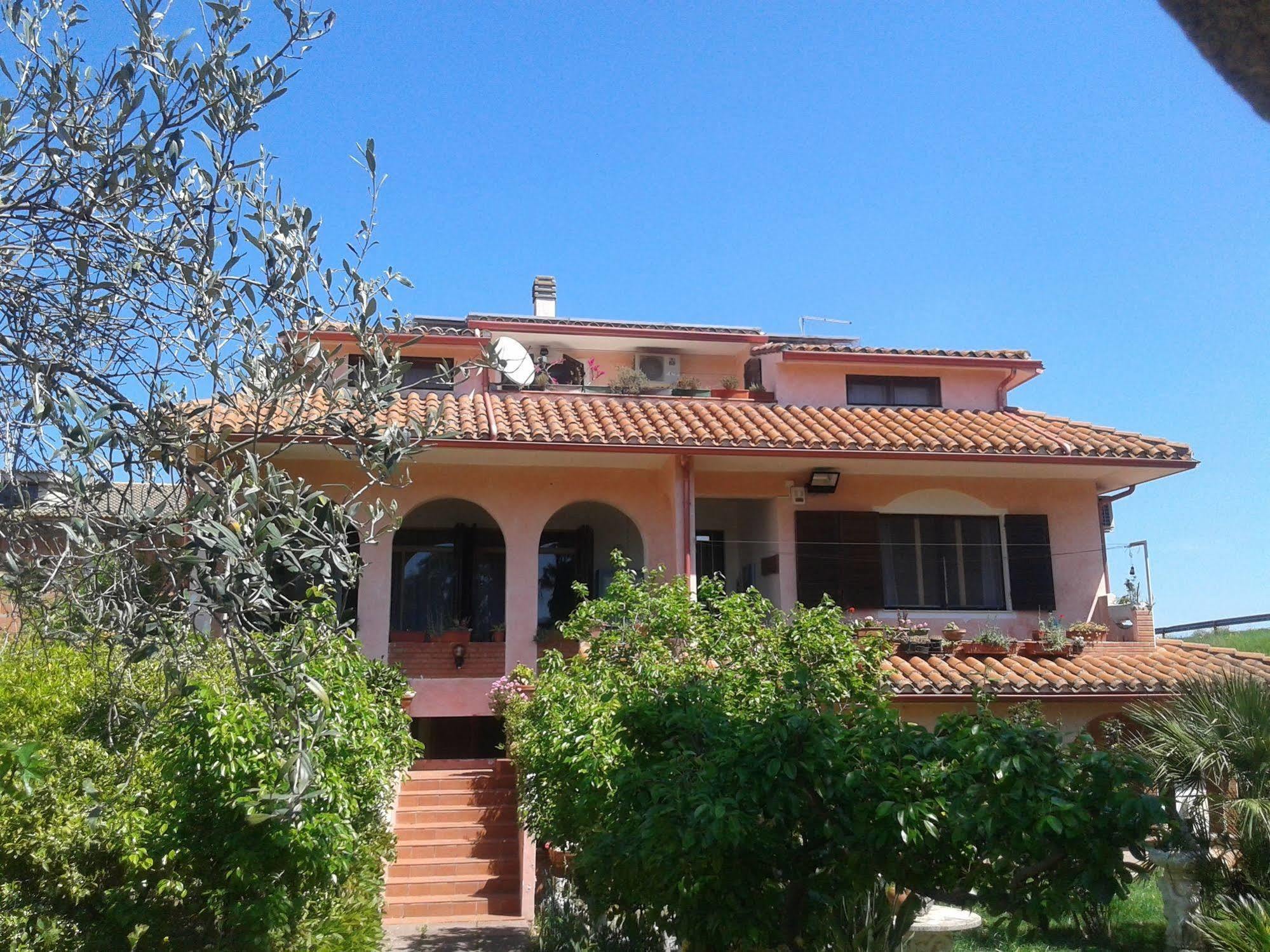 Villa Corrias Siliqua Exterior foto